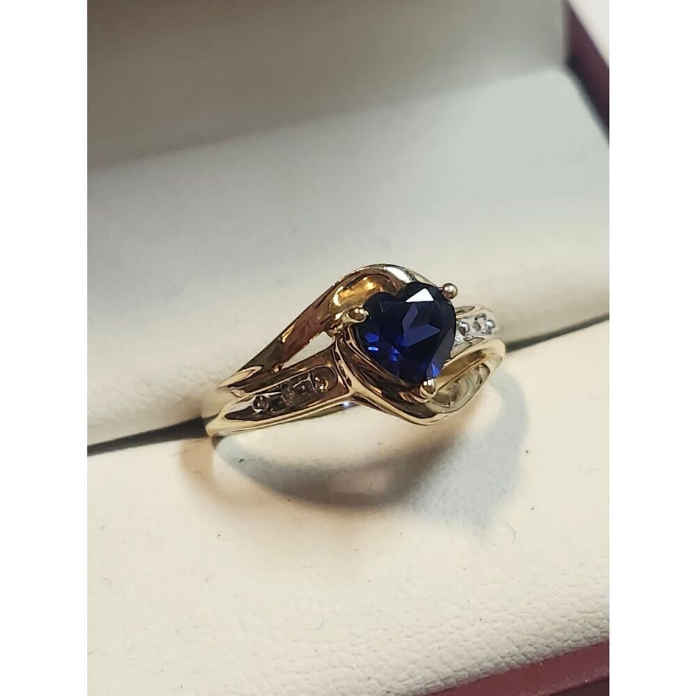 10K Gold 1.15ct Synthetic Sapphire And Diamond Ring Size 6.75